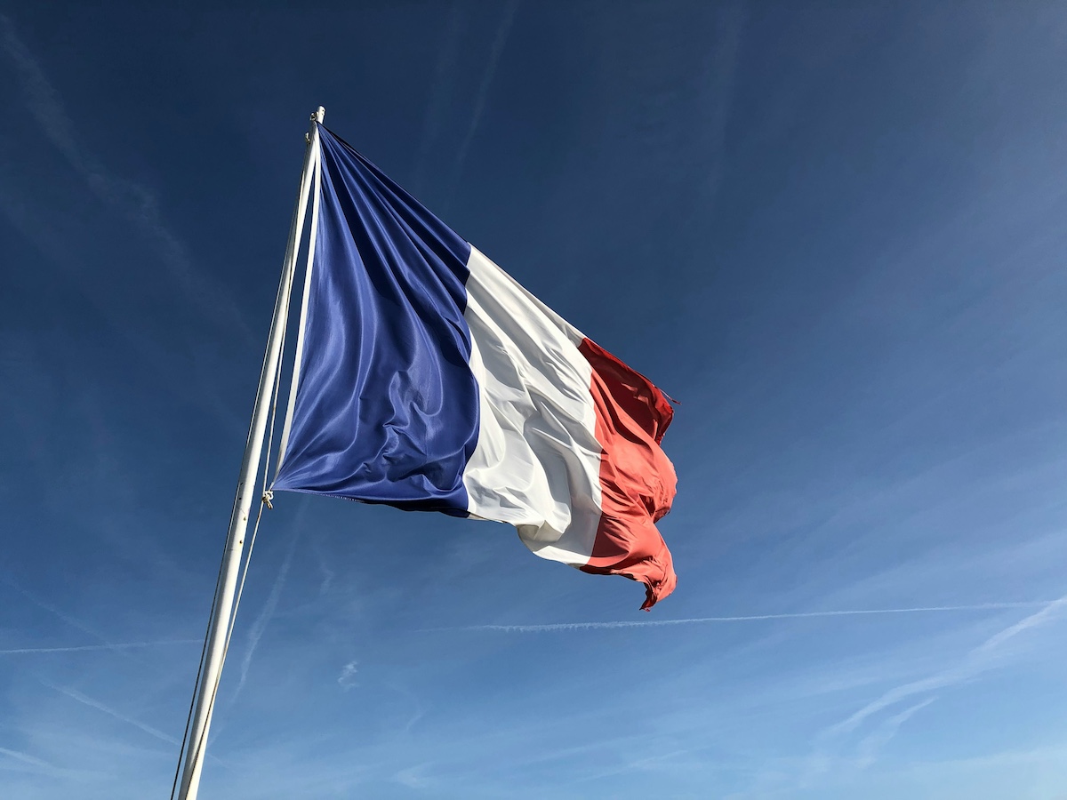 Emmanuel Macron annonce 109&nbsp;milliards d'euros d'investissements dans l'intelligence artificielle