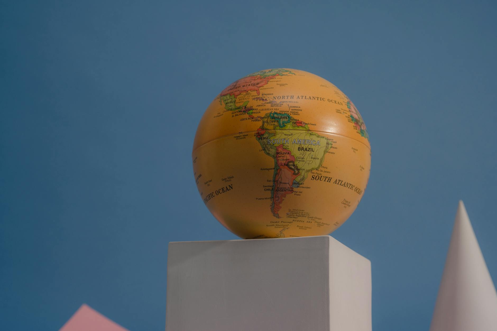 Tensions Iran-USA : le p&eacute;trole bondit &agrave; son plus haut niveau depuis six mois