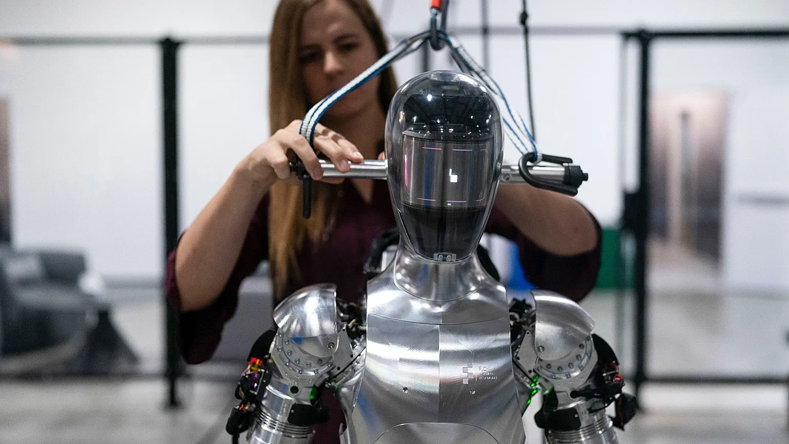 1X Technologies l&egrave;ve 100M$ pour ses robots humano&iuml;des dop&eacute;s &agrave; l'IA d'OpenAI